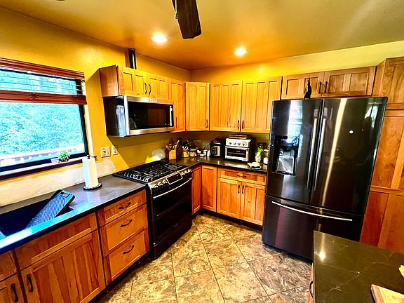 5th image of 2400 Twin Trees Rd