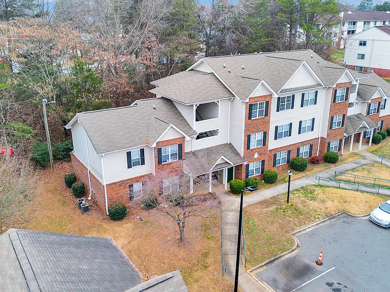 Arrowood Villas — Photo 15