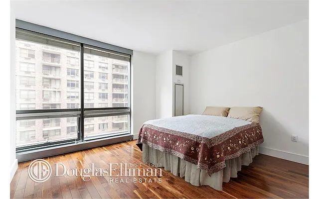 Rented by Douglas Elliman | media 4