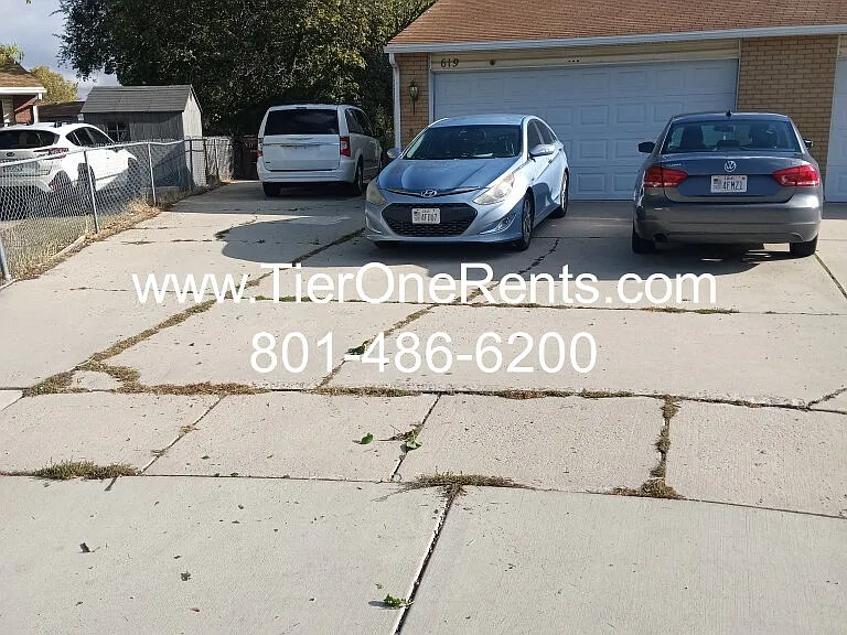 619 Angie Cir — Photo 21