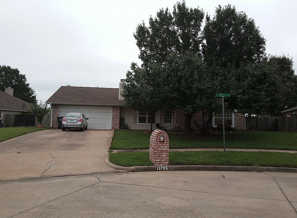 2nd image of 12705 N 132nd Ave E