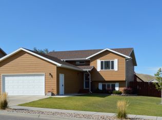2 Adonia Ln, Rapid City, SD 57701