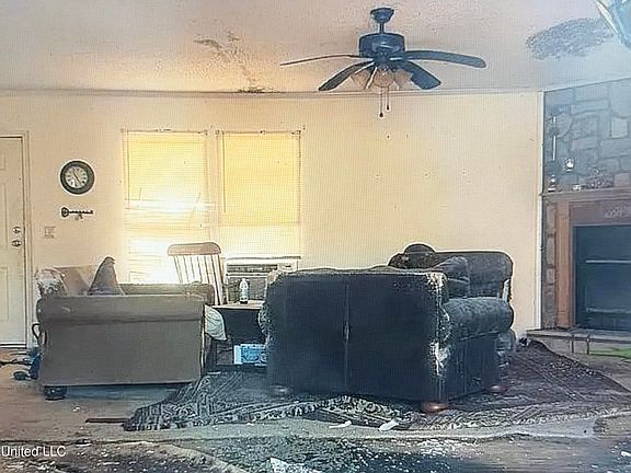 3rd image of 373 Bismark Rd