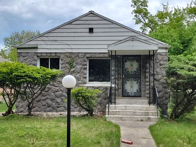 10145 S Calhoun Ave, Chicago, IL, 60617