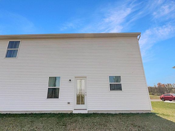 5th image of 70 Stocking Pond Rd