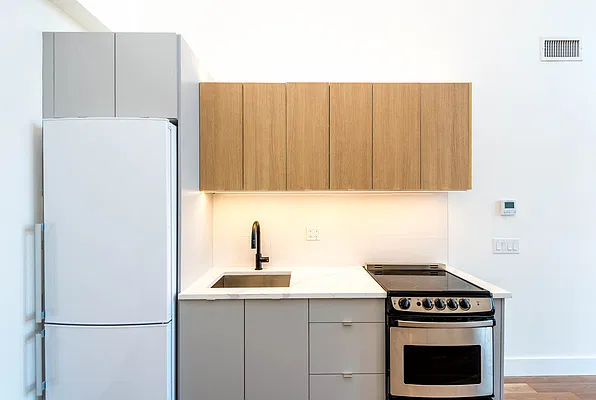 Rented by Nooklyn NYC LLC | media 16