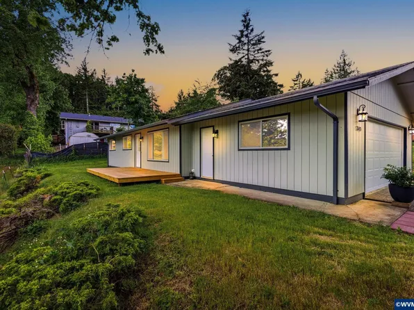 745 SW Barber Ave, Willamina, OR 97396
