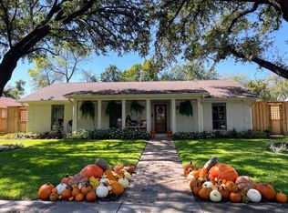 2950 Meadow Green Dr, Farmers Branch, TX 75234
