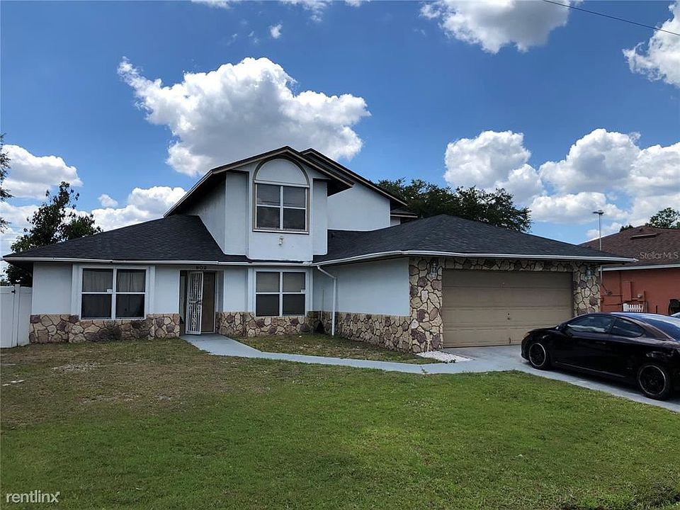 1st image of 902 San Carlos Way