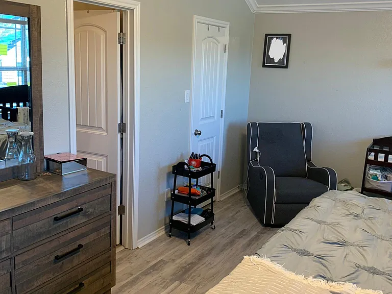 2801 Curtis Dr — Photo 11