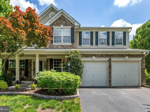 418 E Loudoun Valley Dr, Purcellville, VA 20132