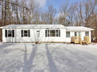 1205 Lakeside Dr, Effort, PA 18330