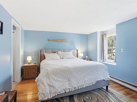 3rd image of 848 Plain St #28