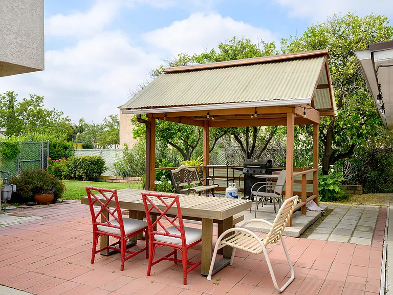331 Cornell Dr #337 — Photo 24