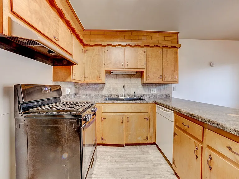 5548 S Owasso Ave — Photo 13