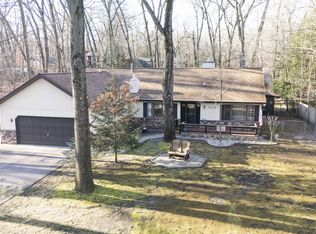 14458 Wolf Ln, New Buffalo, MI 49117