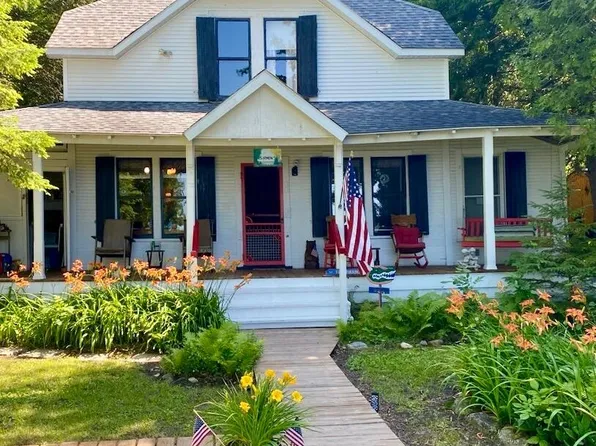 1598 S Park Ave, Cedarville, MI 49719