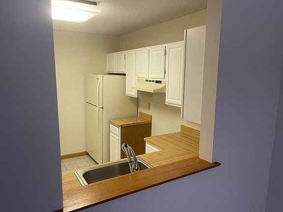 4th image of 705 Lake Ave Unit 35