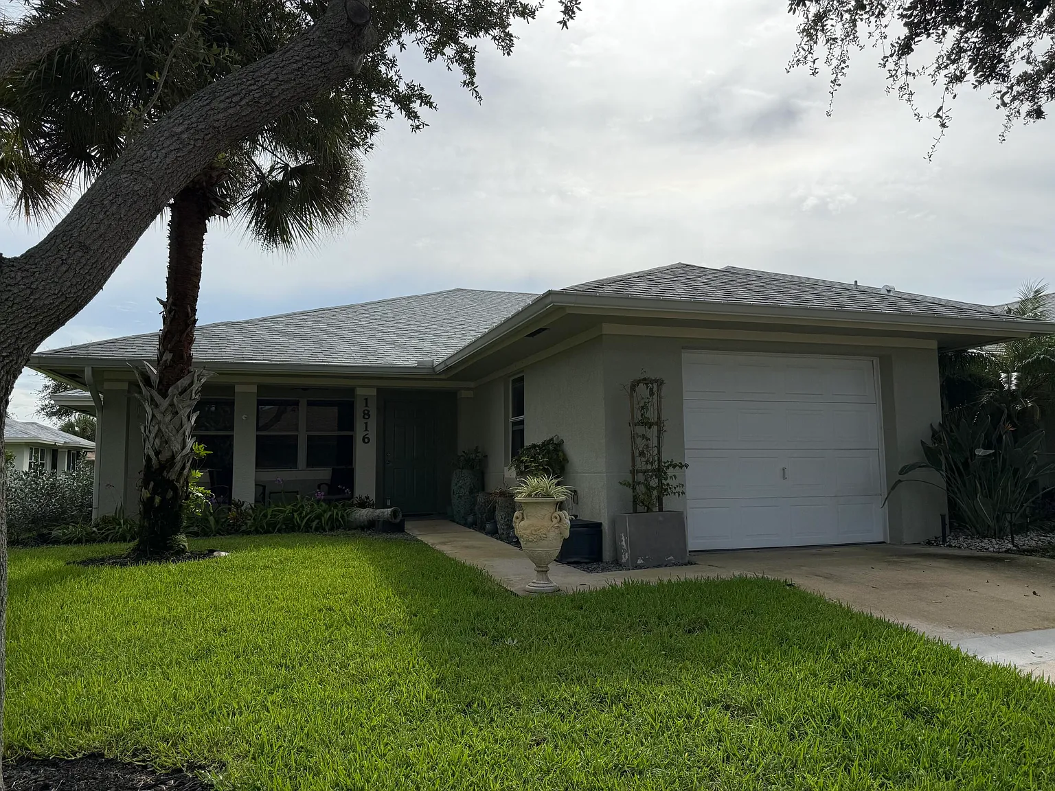 2 bed, 2.0 bath, 1230 sqft, $2,200 — Photo 1