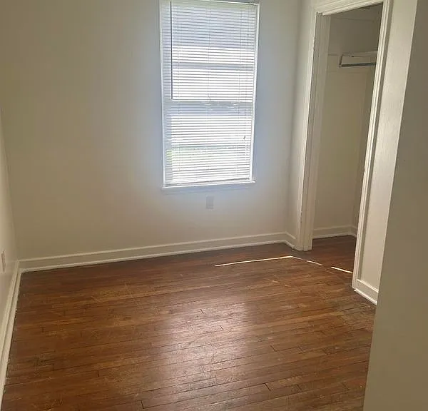 1240 Aberdeen Ave — Photo 13