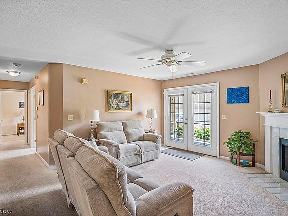 5th image of 22676 Lenox Dr #114