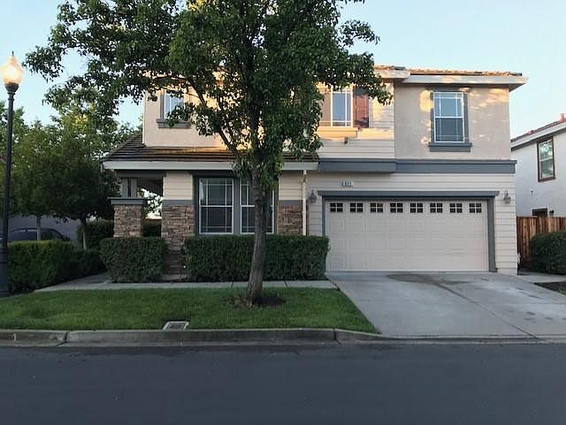 1st image of 611 Sawgrass Ct