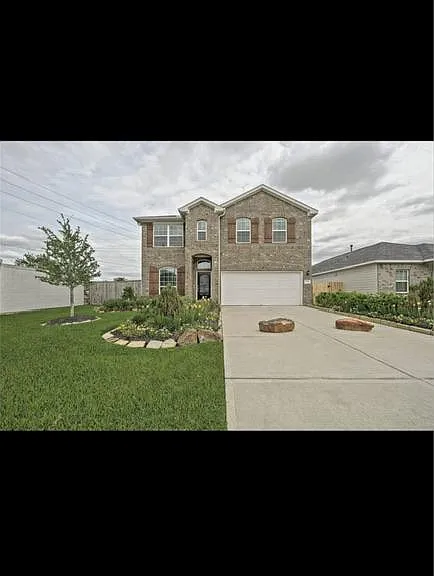 Rivers Edge Dr — Photo 2
