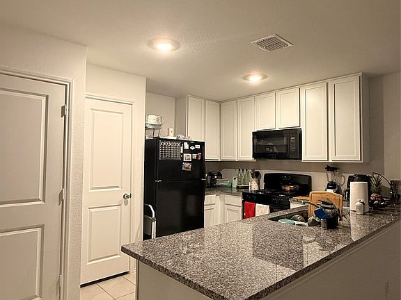 3rd image of 1815 Mallen Farm Rdg