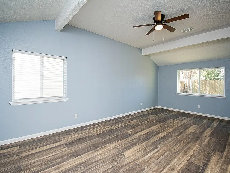 16419 N Bend Dr — Photo 19