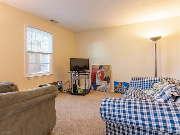 2nd image of 2817 Chelsea Ct
