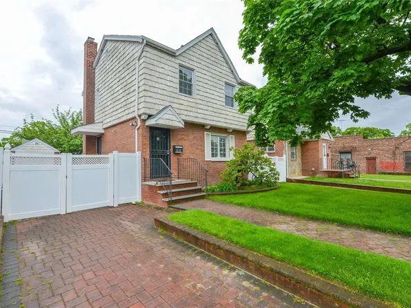 58-47 215 Street, Bayside, NY 11364