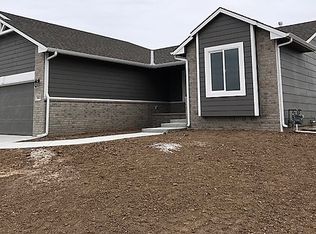 1833 S Saddle Brooke St, Haysville, KS 67060