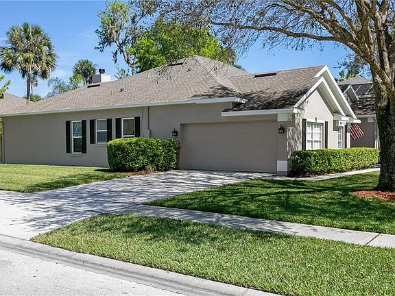 2nd image of 1067 Winding Waters Cir