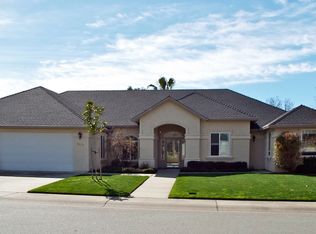 1527 Gold Hills Dr, Redding, CA