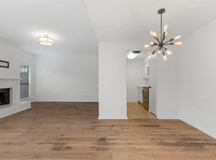1100 Augusta Dr APT 3, Houston, TX 77057