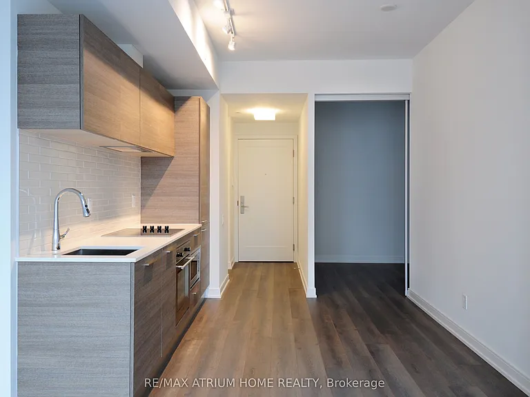3 Gloucester St #501 — Photo 15