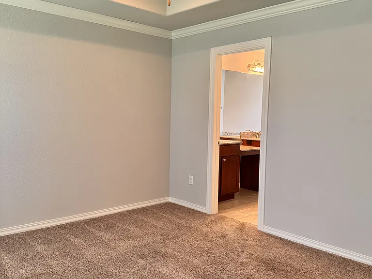 1111 Gardenia St — Photo 25