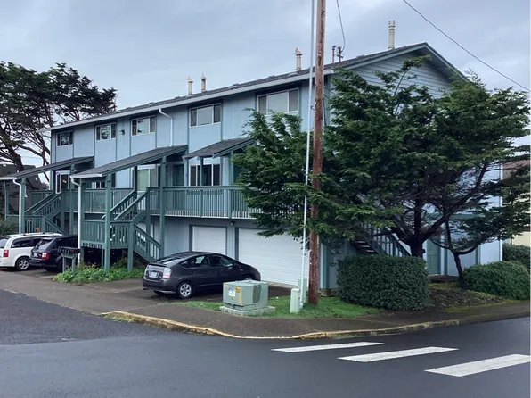 912 SW 11th St APT 4, Newport, OR 97365