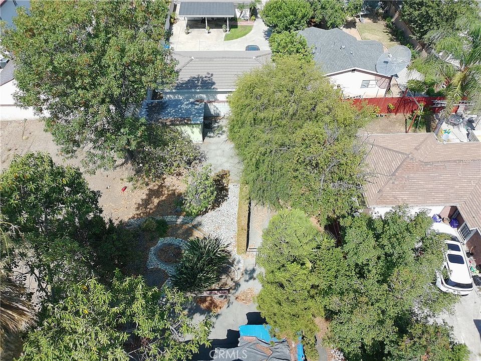 2nd image of 313 N Pasadena Ave
