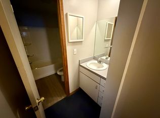 3 bed, 1.5 bath, $1,000, Warrensburg, MO 64093