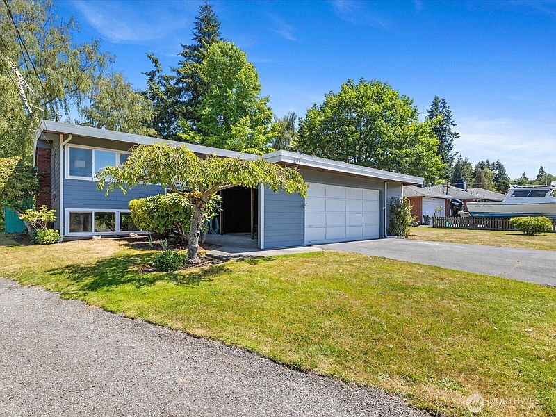 2nd image of 817 Olympic Boulevard #A