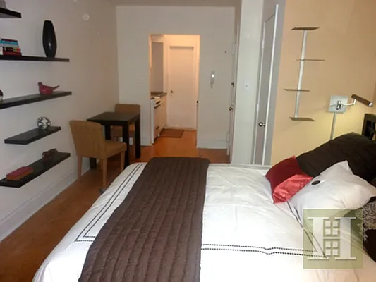 Rented by Halstead Real Estate | media 25