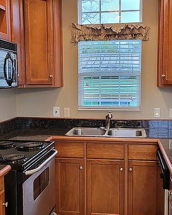 4th image of 1229 Sunshine Cir