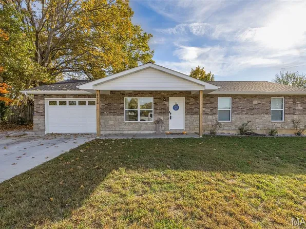 4654 Cedar Dr, Hillsboro, MO 63050