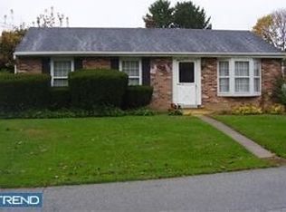 703 W 6th Ave, Parkesburg, PA 19365