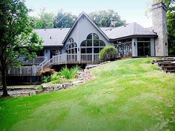 1st image of 705 Country Club Dr