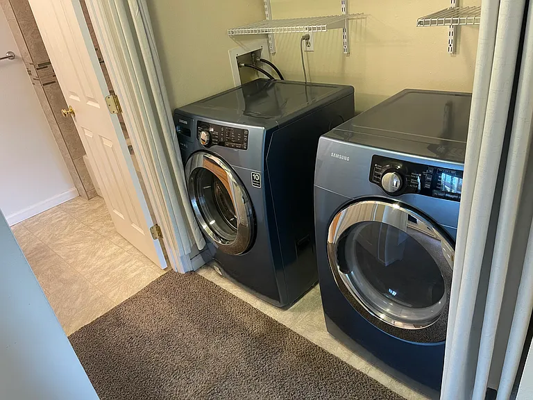 8710 Many NW #5 — Photo 8