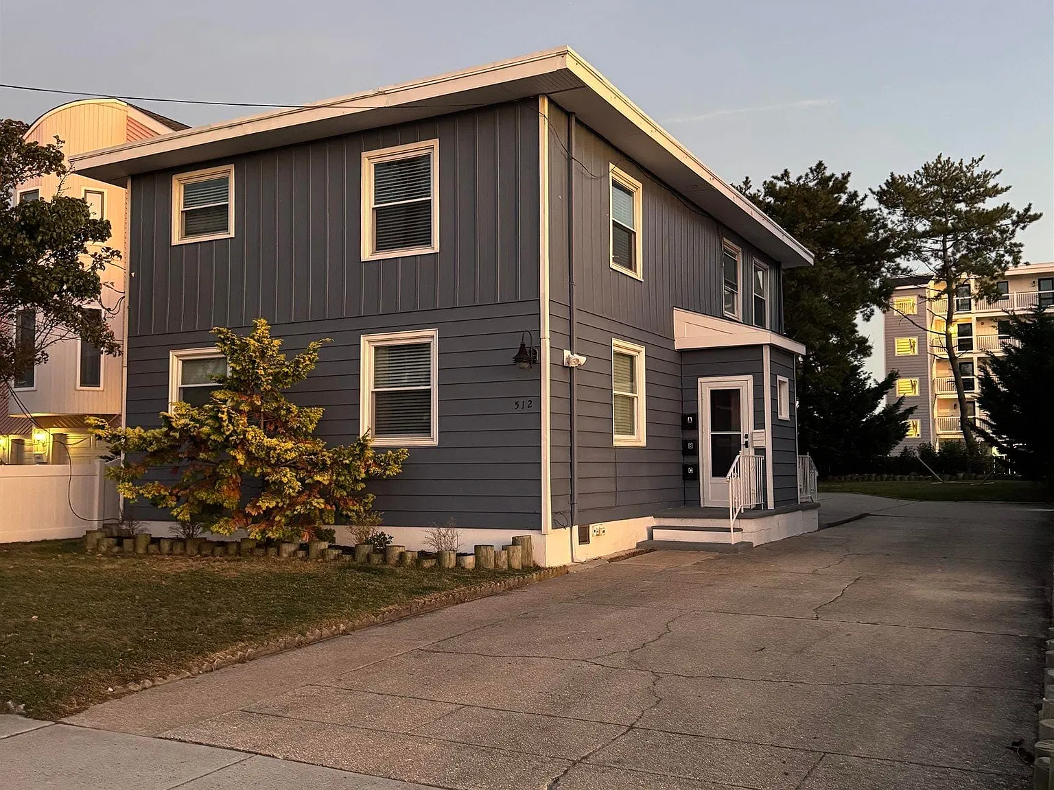 512 West Ave — Photo 1