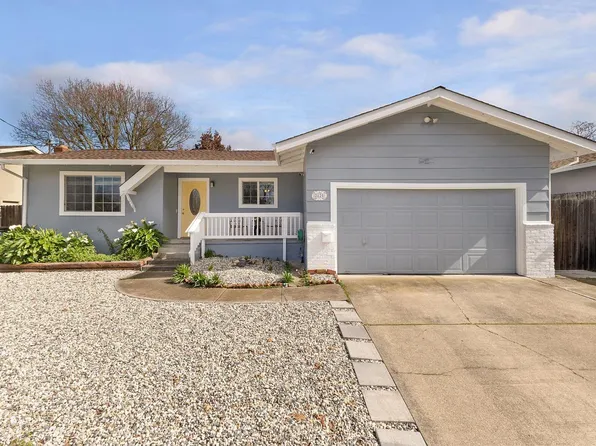2420 Tamarisk Drive, Santa Rosa, CA 95405