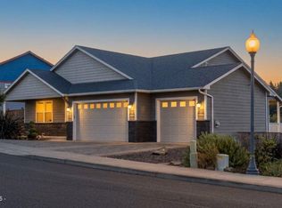 5294 NE Voyage Ave, Lincoln City, OR 97367